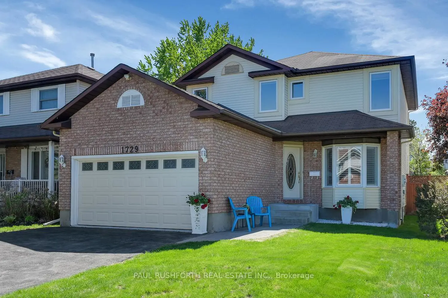 1729 Tache Way photo 2
