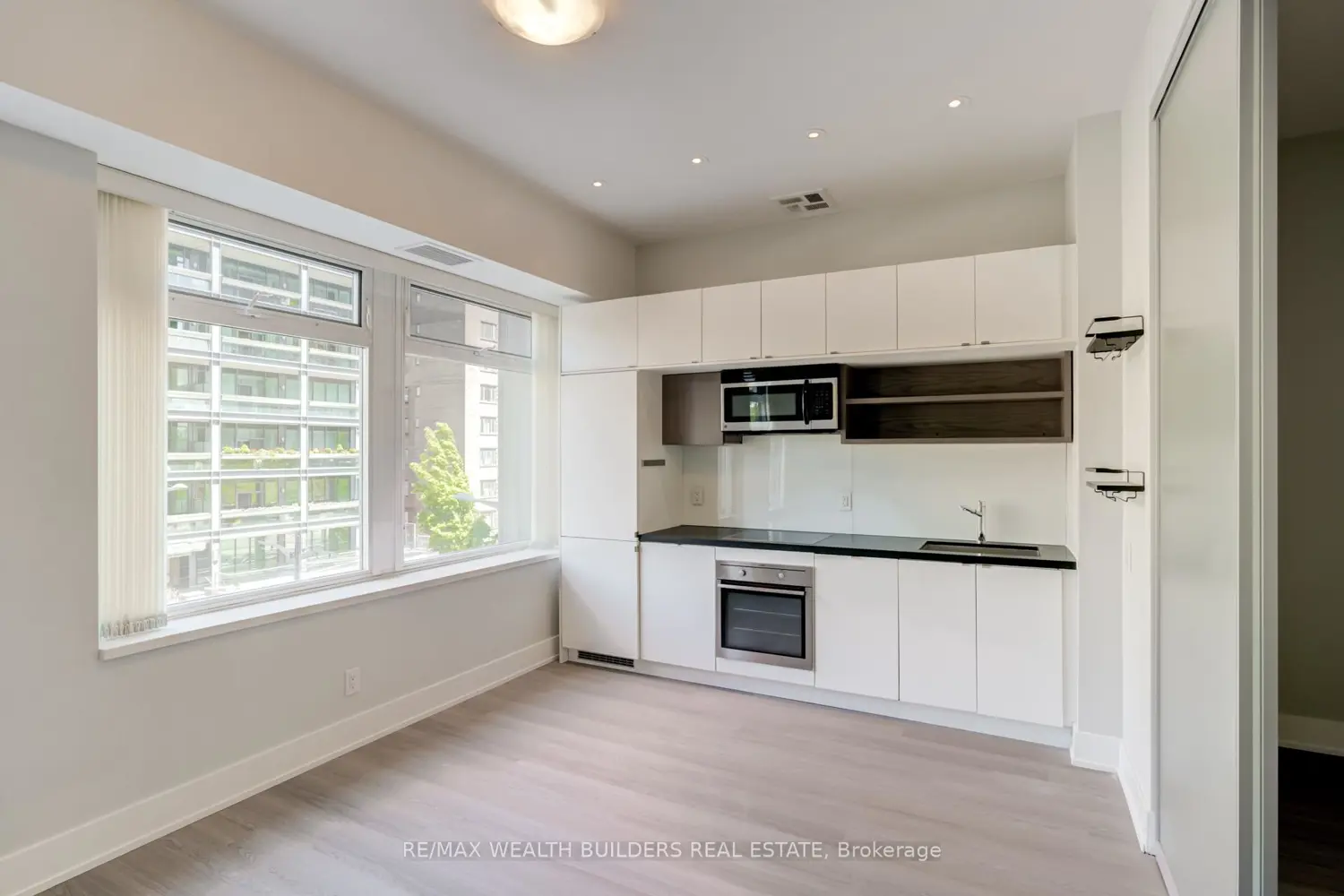 111 St Clair Avenue 328