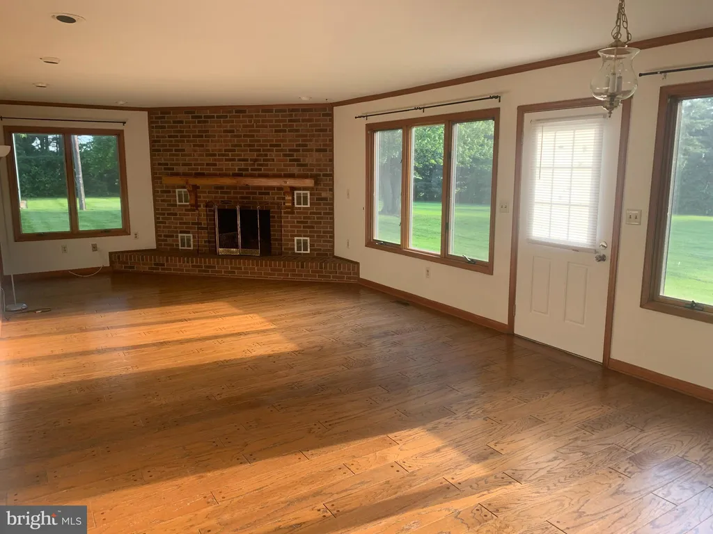 201 Barnhart Road, Westminster, MD 21158 photo 4