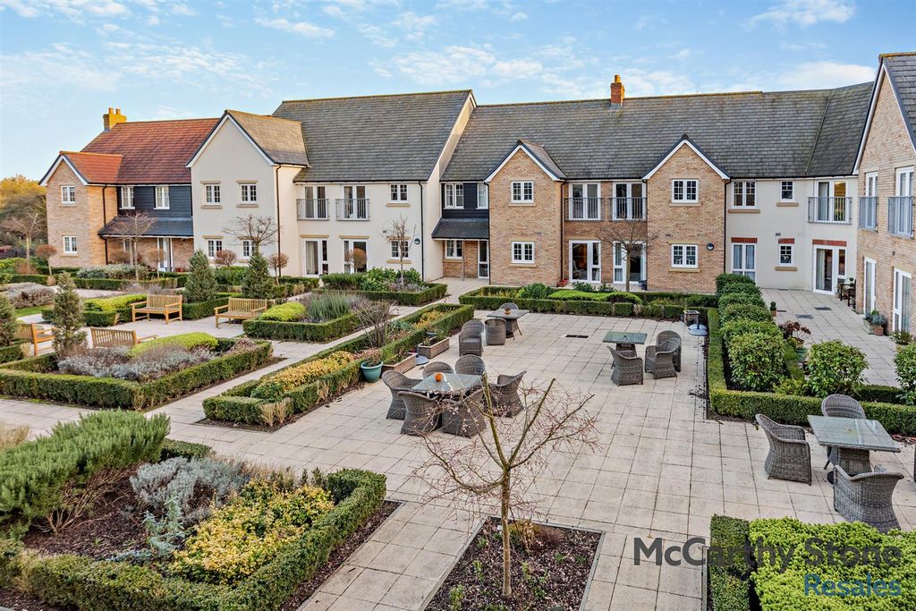 1 bed flat for saleRoslyn Court, Lisle Lane, Ely CB7 photo 3