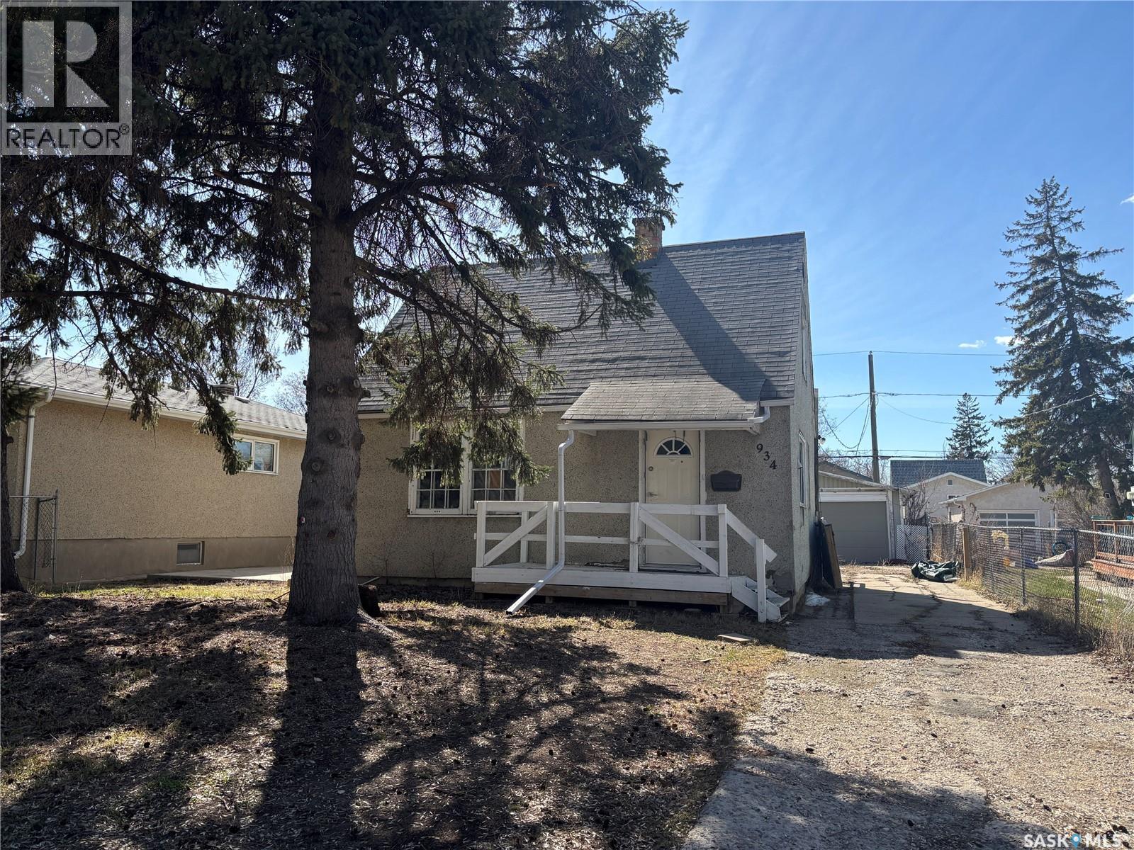 934 Atkinson STREET