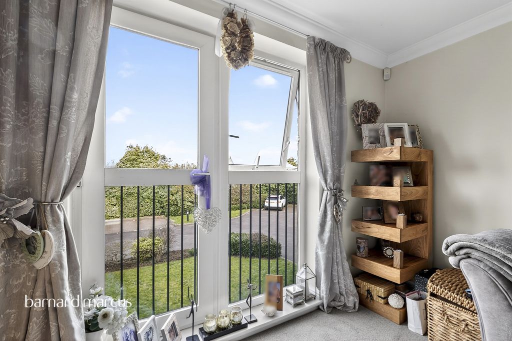 Additional image 6 of 2 bed flat for saleKingston Road, Epsom KT19