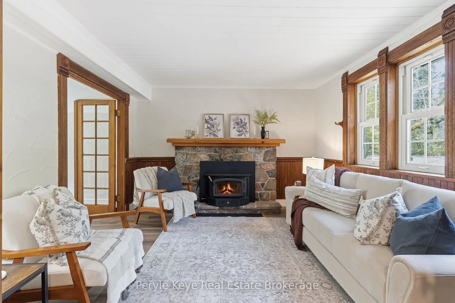 1424 Hekkla Road photo 3