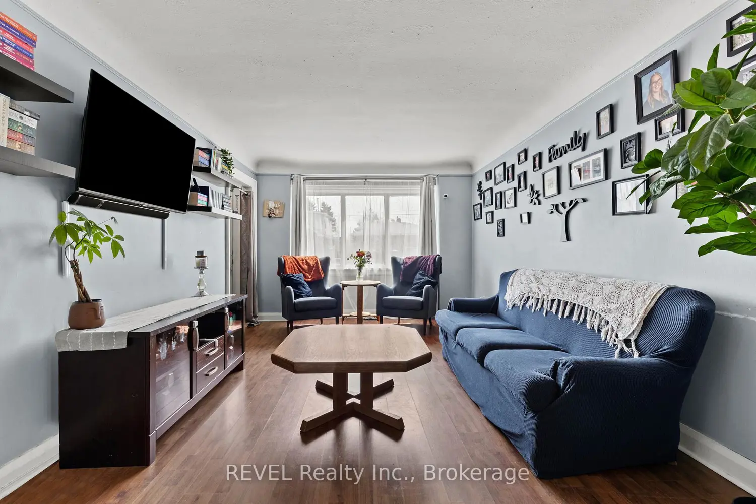 217 Niagara Street photo 5