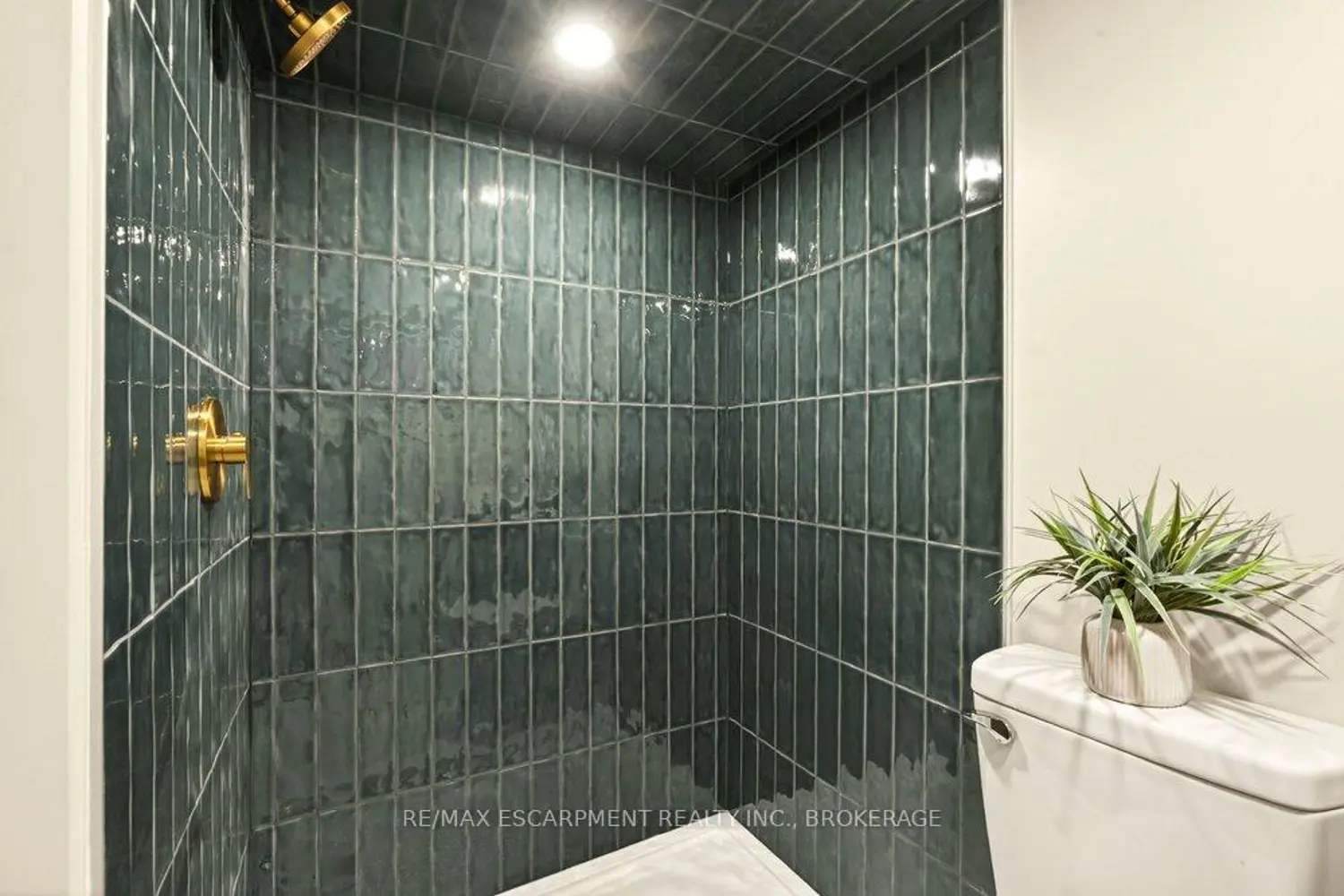 Additional image 16 of 106 Grosvenor Avenue