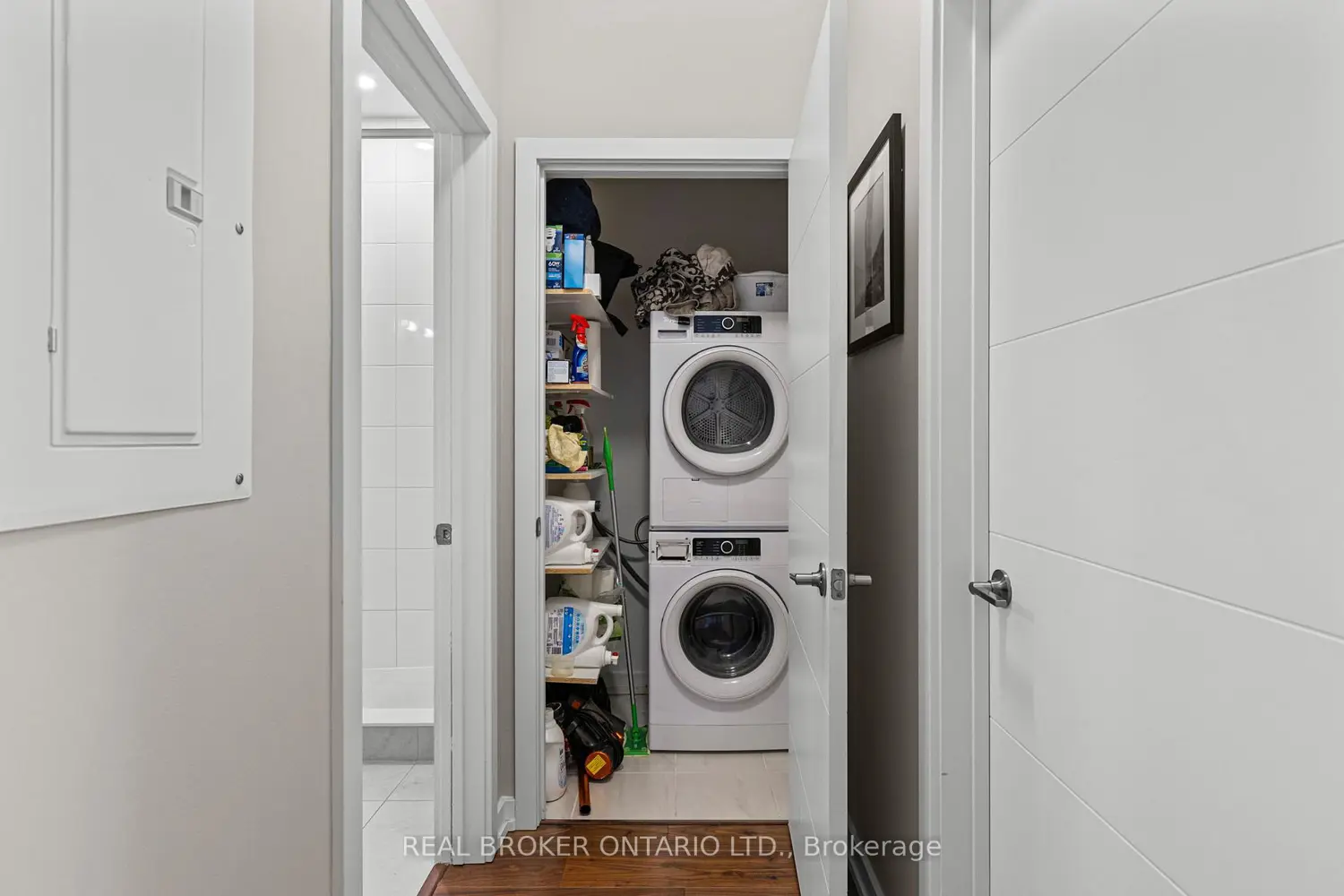 Additional image 17 of 21 Matchedash Street 204