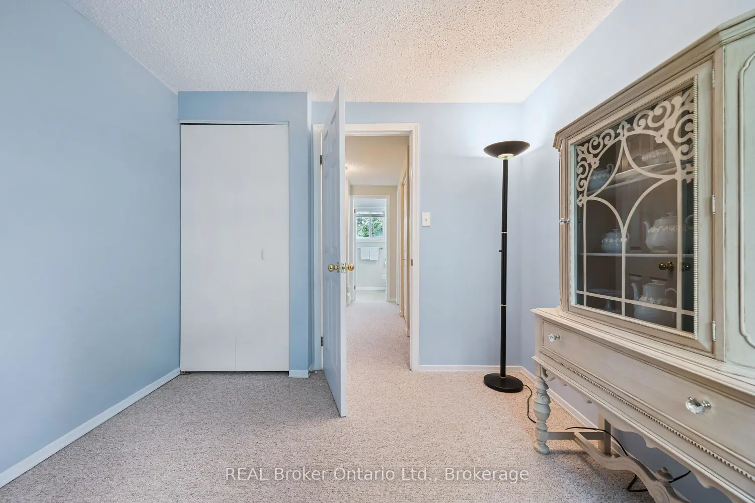 Additional image 11 of 255 Camelot Court 2