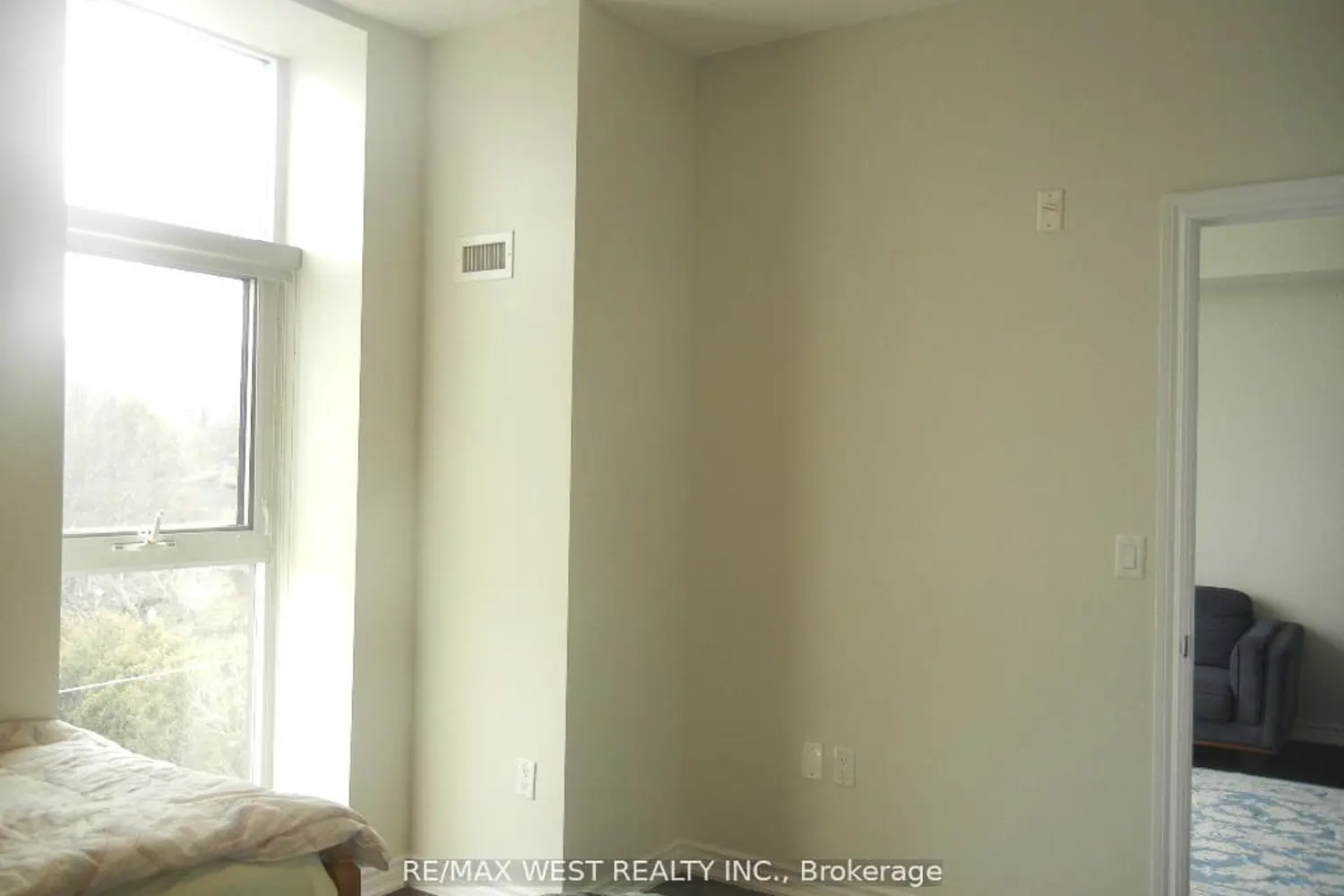 Additional image 18 of 427 Aberdeen Avenue 406