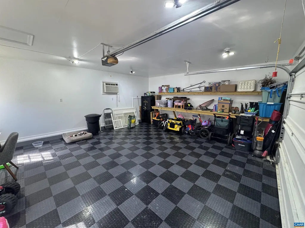 Additional image 35 of 1121 Hardware Rd, Scottsville, VA 24590