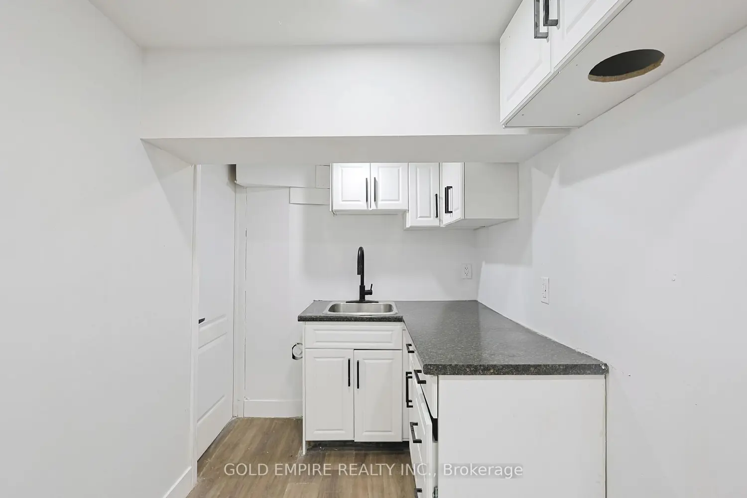 Additional image 12 of 54 Tweedsmuir Avenue