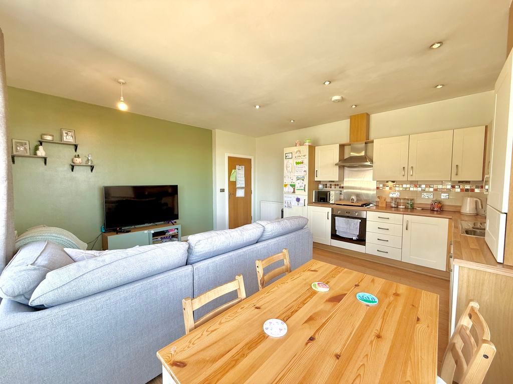 Additional image 11 of 2 bed flat for saleLeyland Road, Dunstable LU6