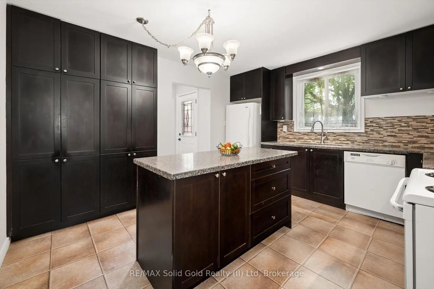 1862 Briarwood Drive photo 3