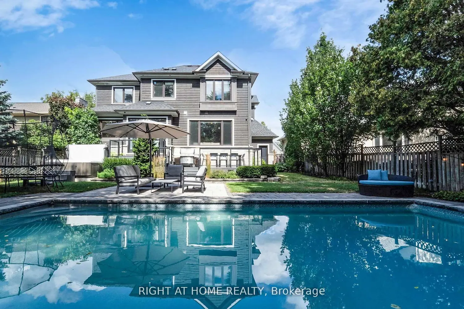 490 Orchard Drive photo 2
