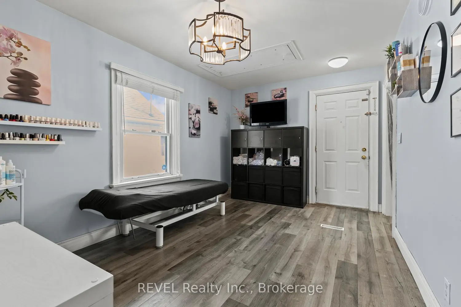 217 Niagara Street photo 3