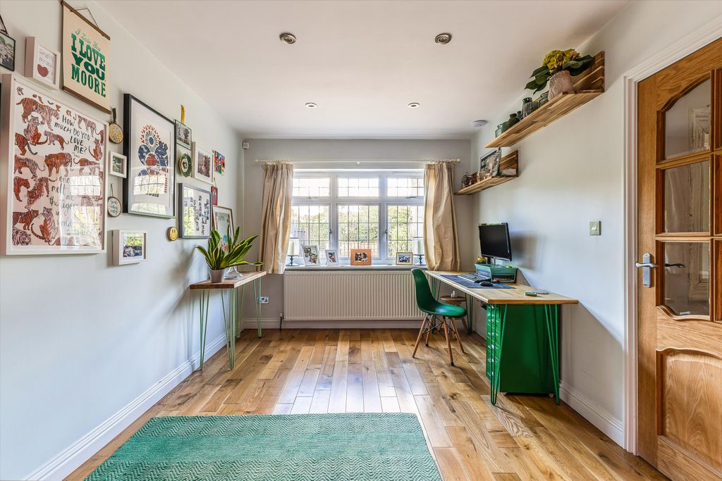 Additional image 15 of 5 bed detached house for saleSimons Walk, Englefield Green, Egham, Surrey TW20