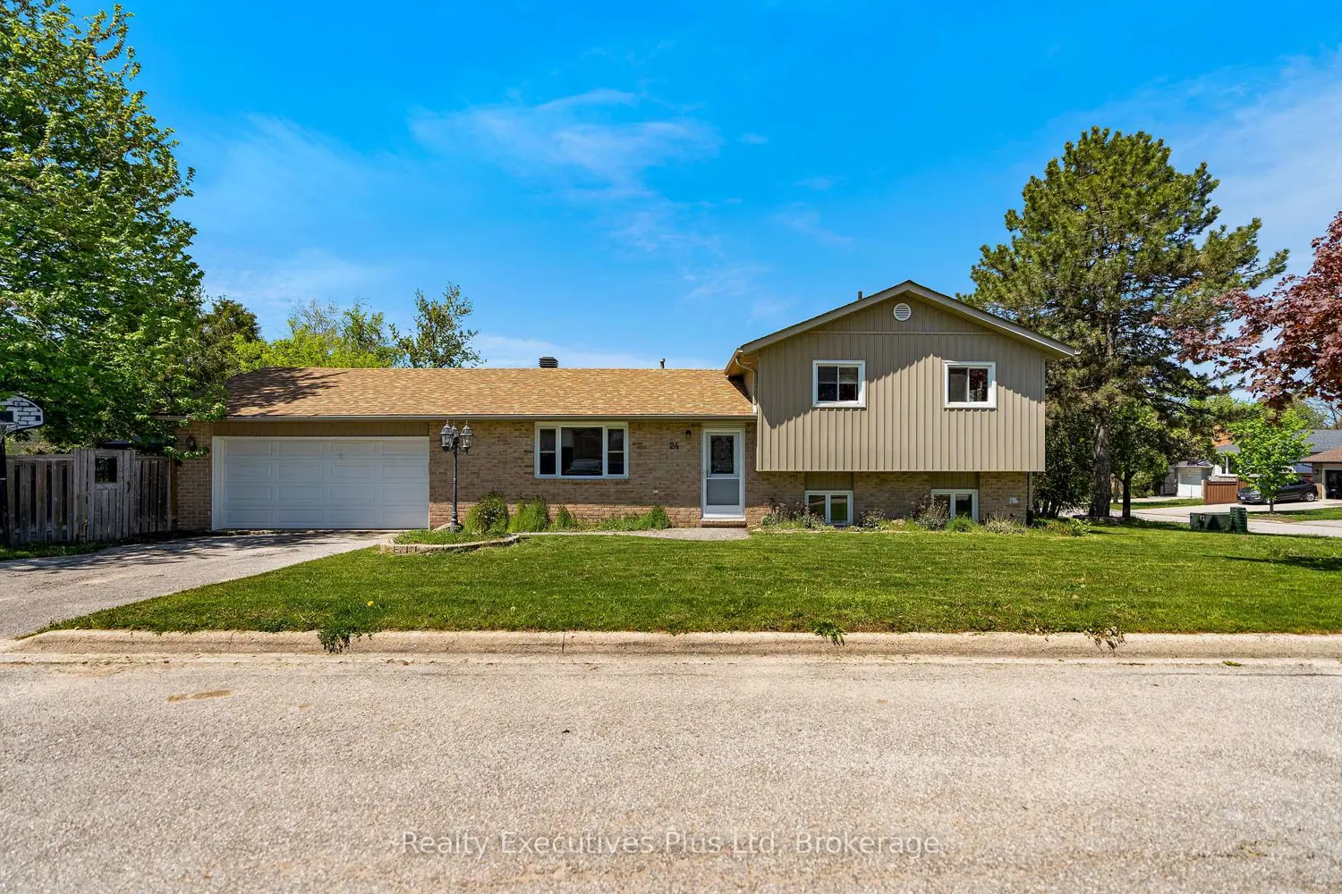 24 Mcconkey Place