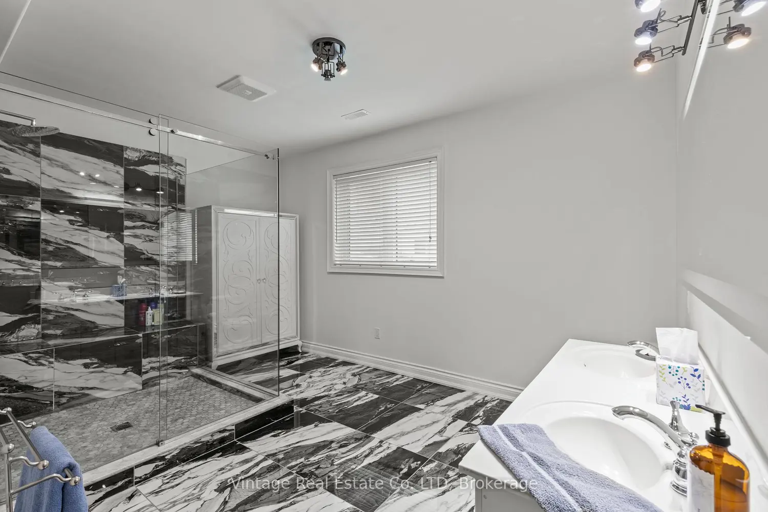 Additional image 17 of 3689 Cardinal Drive