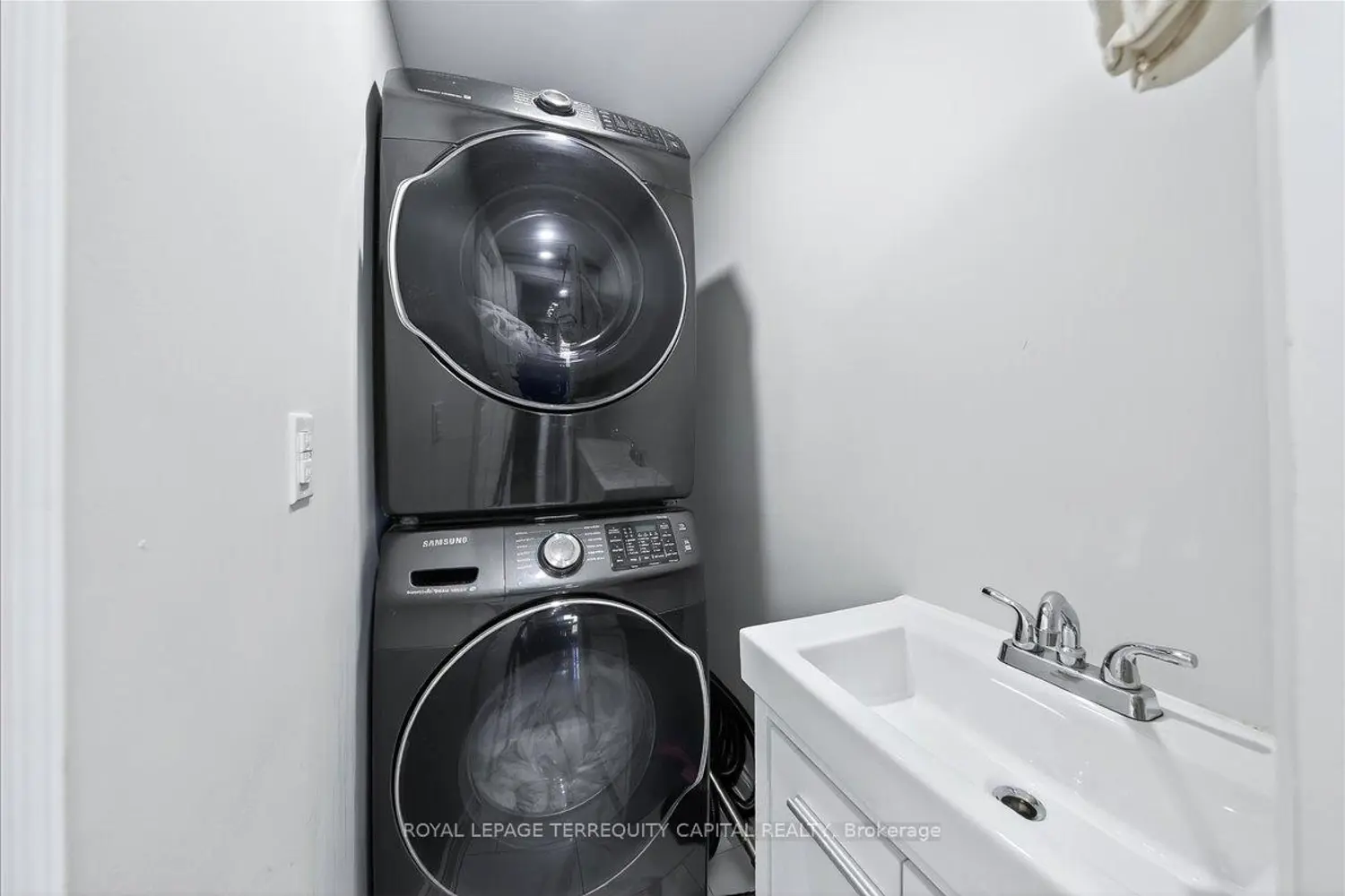 Additional image 15 of 30 Indianola Crescent