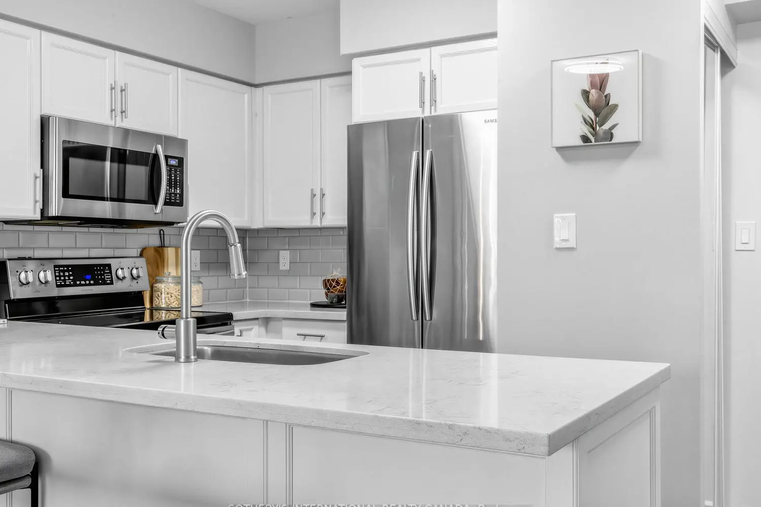 Additional image 2 of 225 Merton Street 307