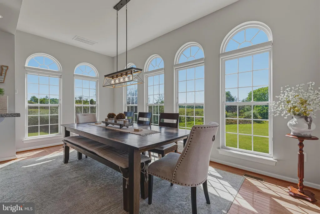 Additional image 15 of 42761 Prairie Merlin Court, Leesburg, VA 20176