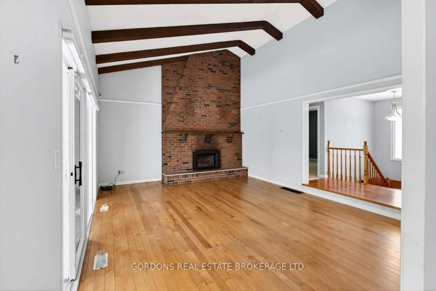 1380 Sunnyside Road photo 5