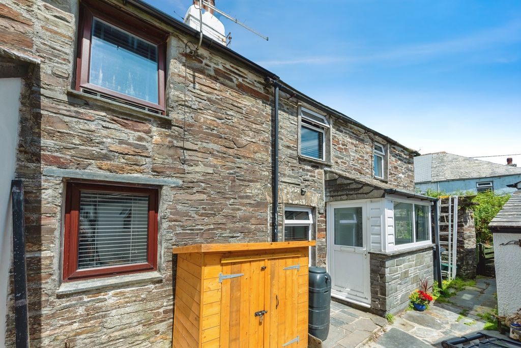 2 bed end terrace house for salePengelly, Delabole, Cornwall, England PL33