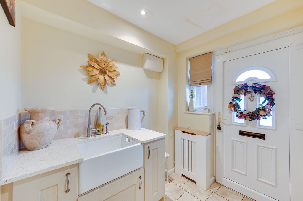 Additional image 12 of 3 bed town house for saleHolmley Lane, Dronfield S18