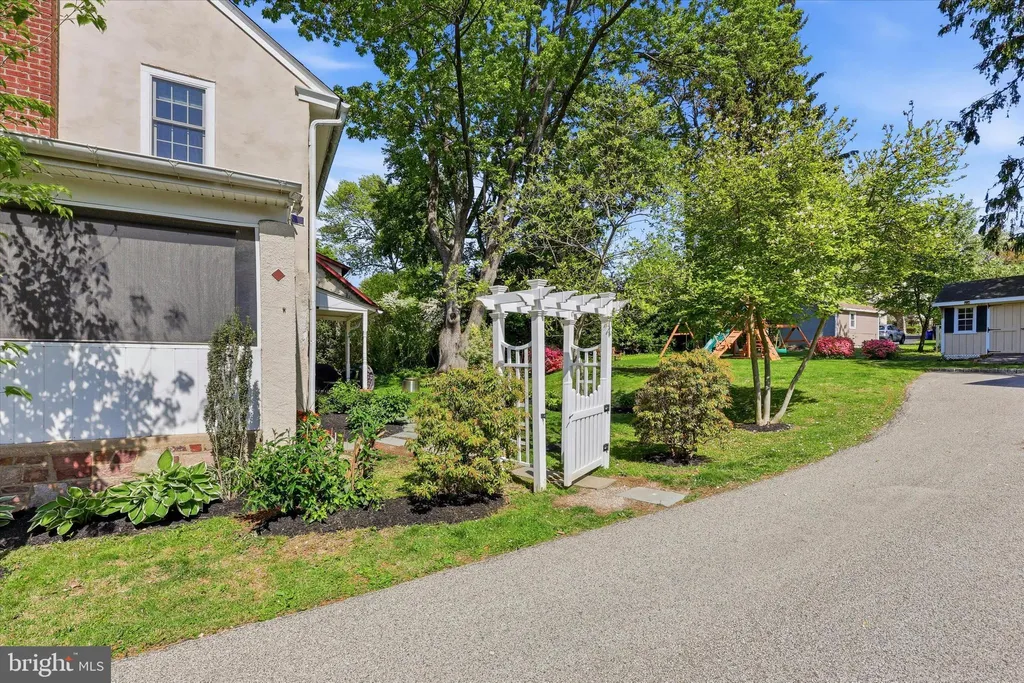 404 Cheltena Avenue, Jenkintown, PA 19046