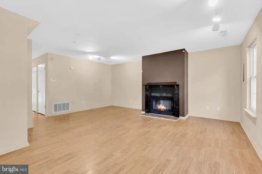 Additional image 5 of 1806 Huntingdon Mews, Clementon, NJ 08021