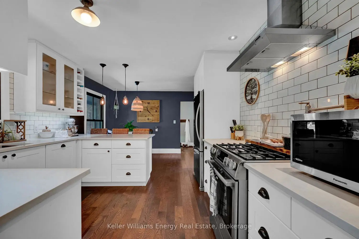 7814 Richardsons Road photo 3