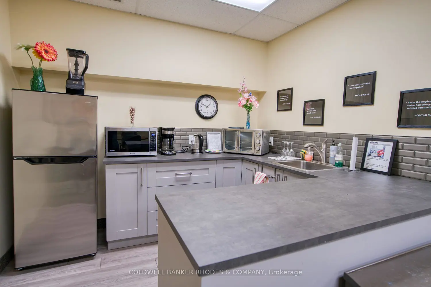 Additional image 18 of 2951 Riverside Drive 303