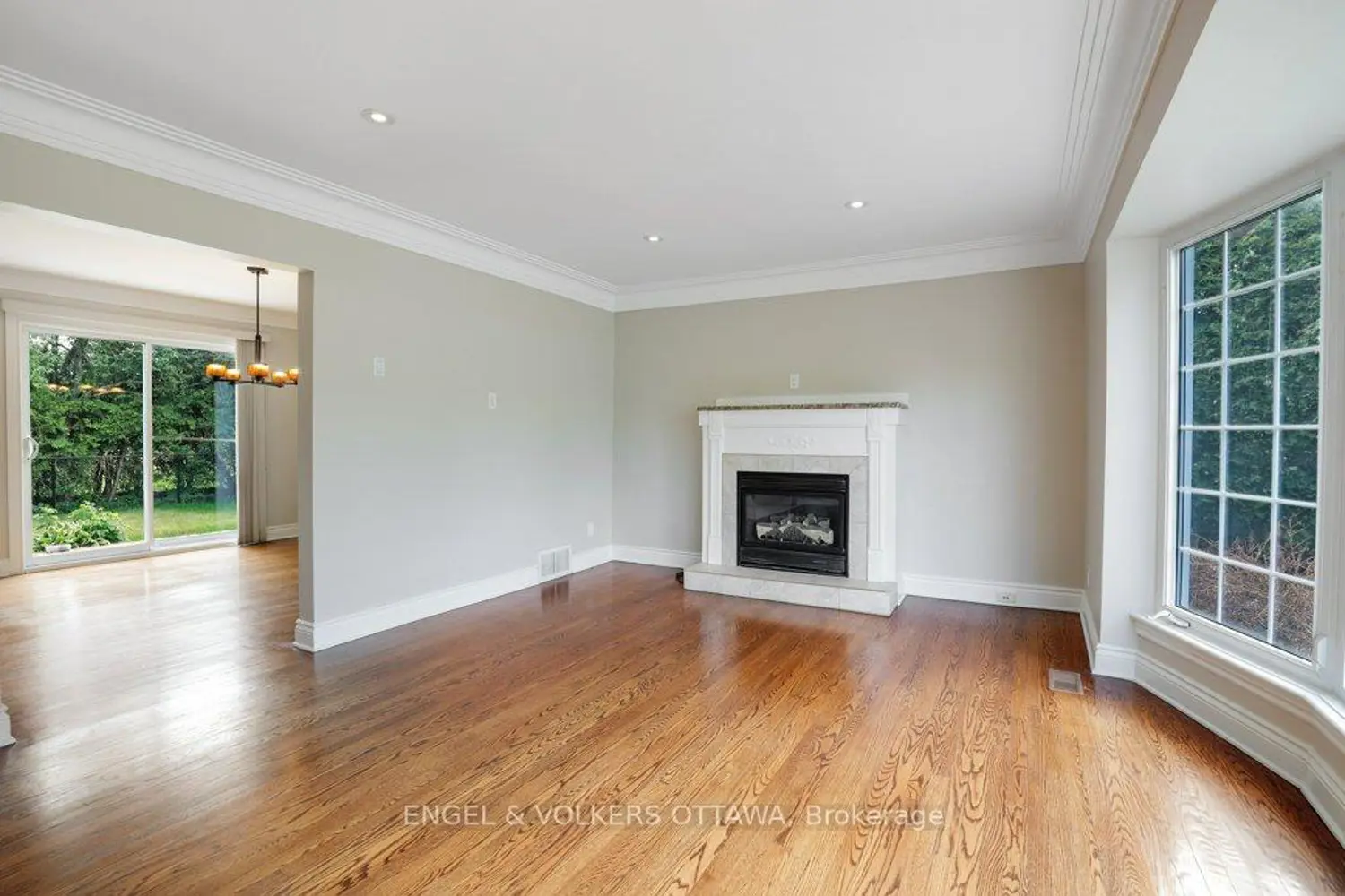 23 Biscayne Crescent photo 5