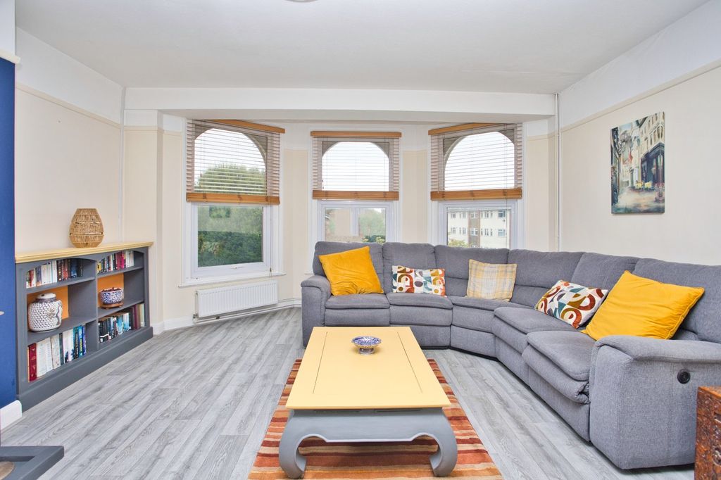 Additional image 2 of 4 bed maisonette for saleGodwyne Road, Dover CT16