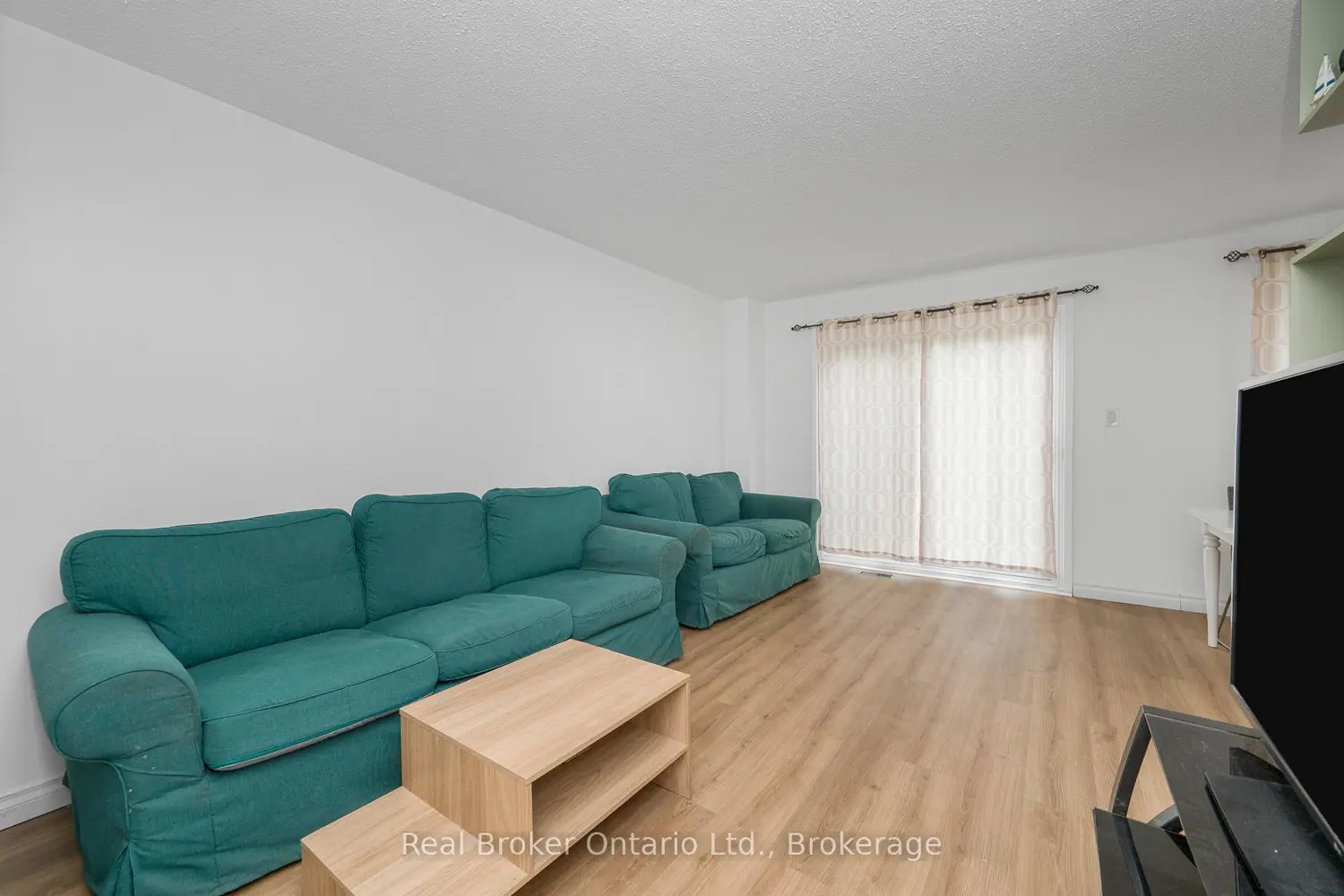 1420 Garth Street 41 photo 4
