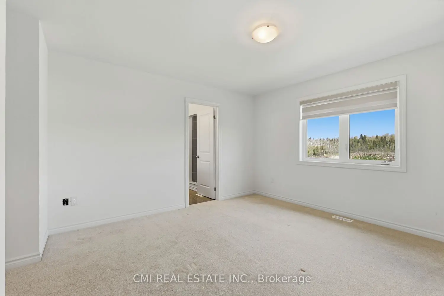 Additional image 11 of 20 Hillcroft Way
