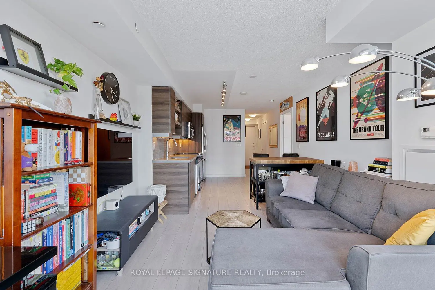 Additional image 3 of 525 Adelaide Street 710