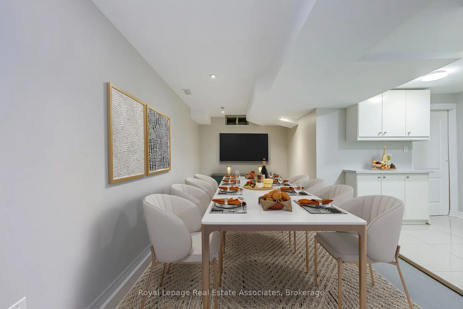 6978 Lisanne Court photo 3