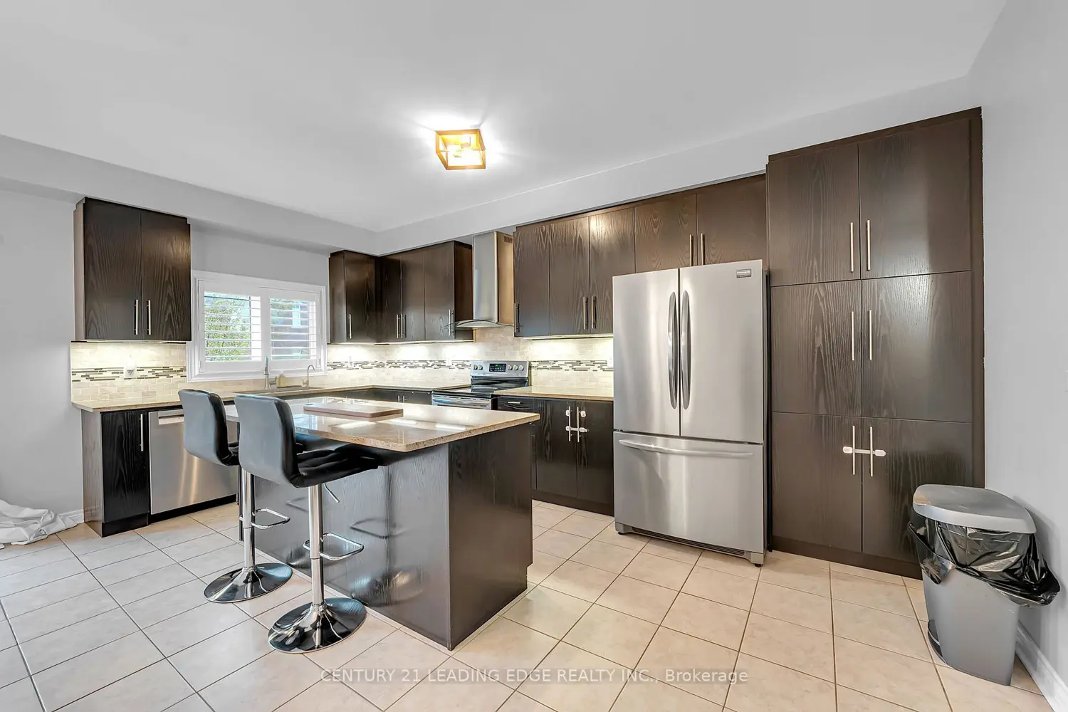 Additional image 9 of 1727 Carousel Drive