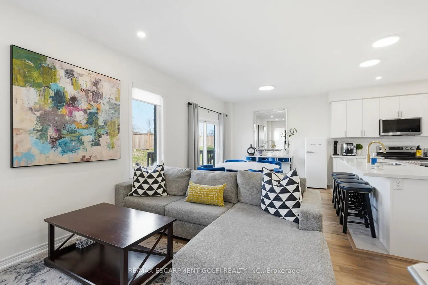 67 Pinot Crescent photo 5