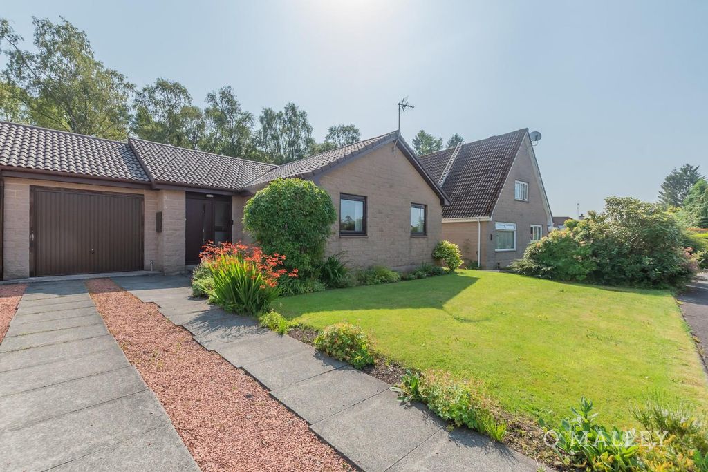 Additional image 3 of 2 bed bungalow for saleHillview Place, Dollar FK14