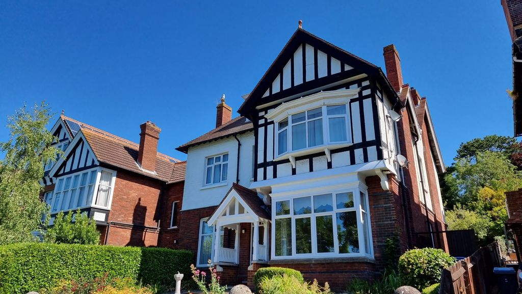 Additional image 2 of 6 bed detached house for saleCastle Avenue, Dover CT16