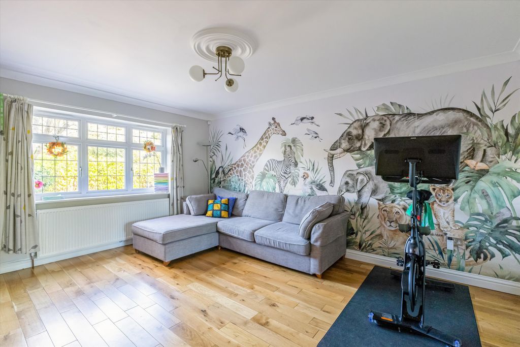 Additional image 16 of 5 bed detached house for saleSimons Walk, Englefield Green, Egham, Surrey TW20