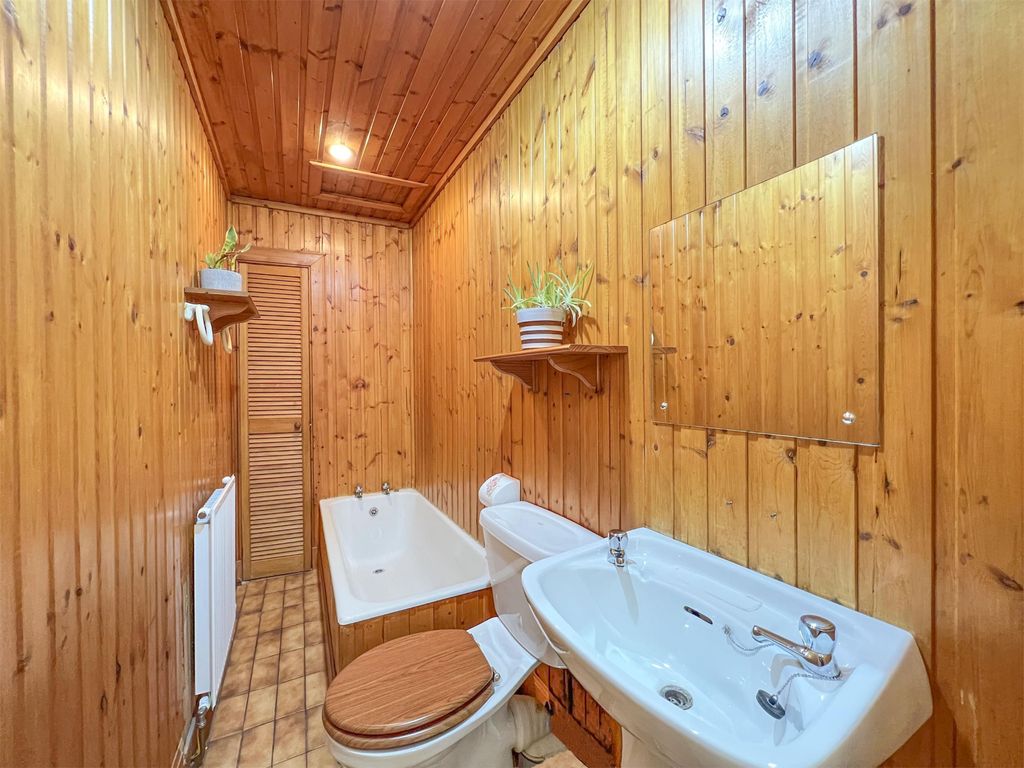 Additional image 9 of 1 bed flat for saleFlat 4A Belmont Place, Dunoon PA23