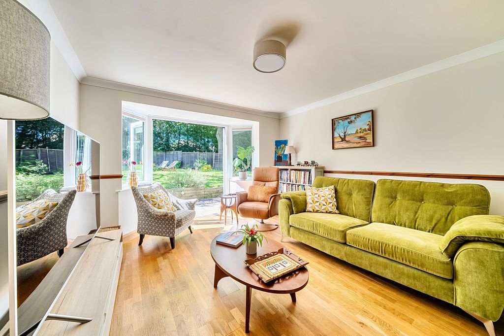 Additional image 6 of 6 bed detached house for saleEllington Way, Epsom KT18