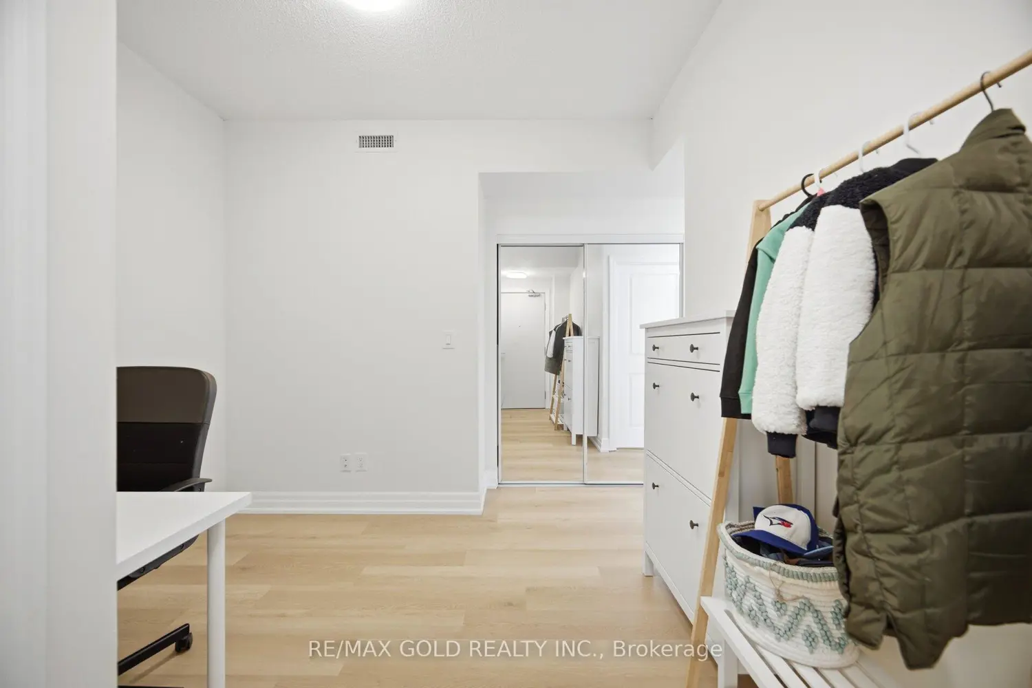 Additional image 3 of 4011 Brickstone Mews 1807