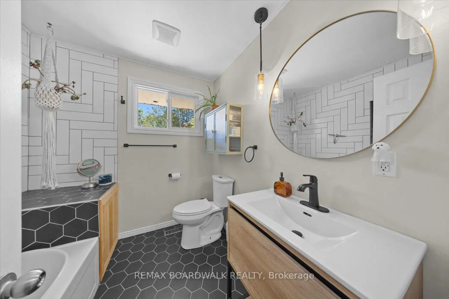 Additional image 8 of 32 Martin Street