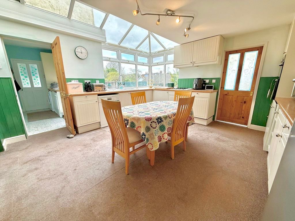 Additional image 3 of 4 bed semi-detached house for saleKirby Road, Dunstable LU6