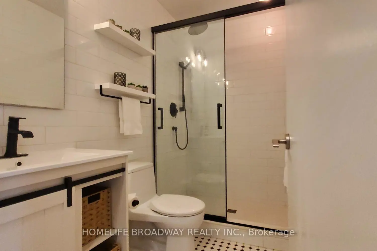 Additional image 7 of 169 John Street 303