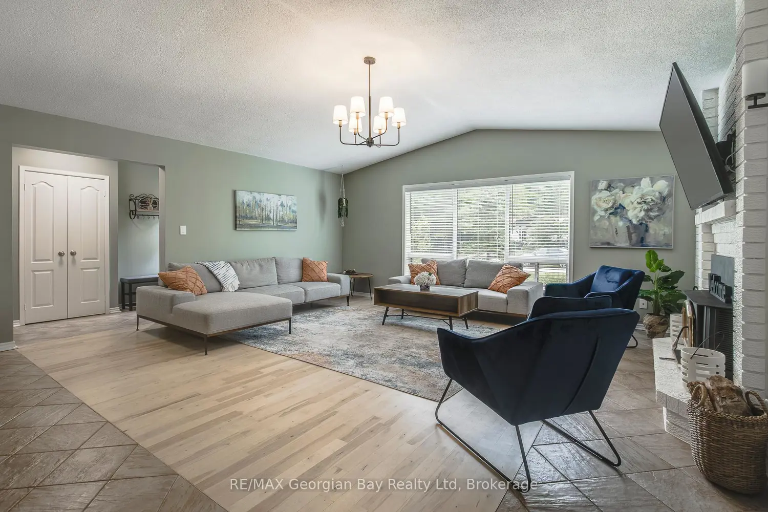 50 Leonard Road photo 5