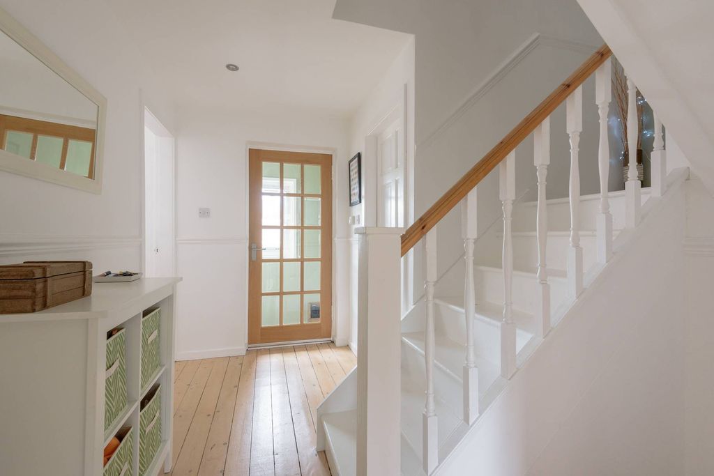Additional image 13 of 3 bed terraced house for sale2 Lady Jane Gardens, North Berwick EH39